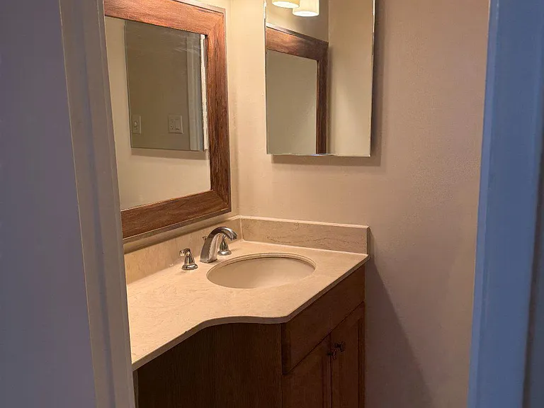 3330 Huntley Square Dr #T1 — Photo 7