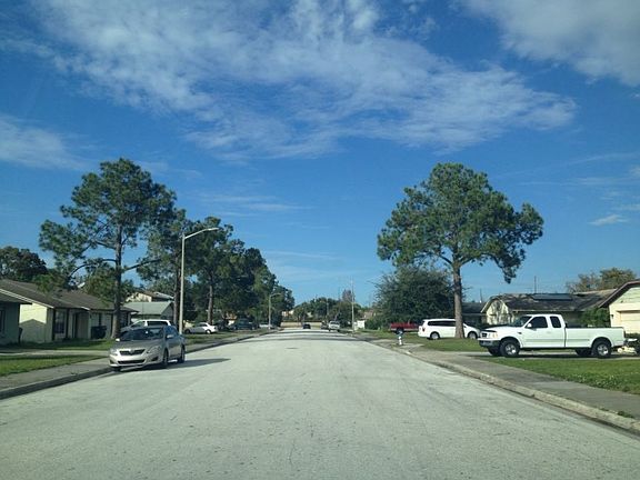3rd image of 555 Verbena Ct