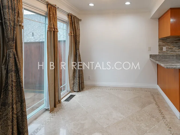 2859 El Capitan Dr — Photo 10