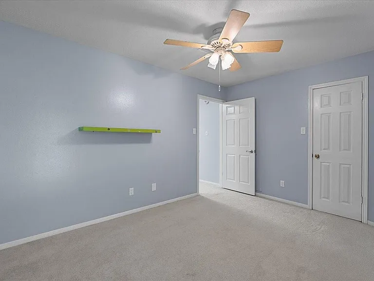 1016 Glenshannon Ave — Photo 18