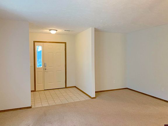 4th image of 1322 Old Mill Rd