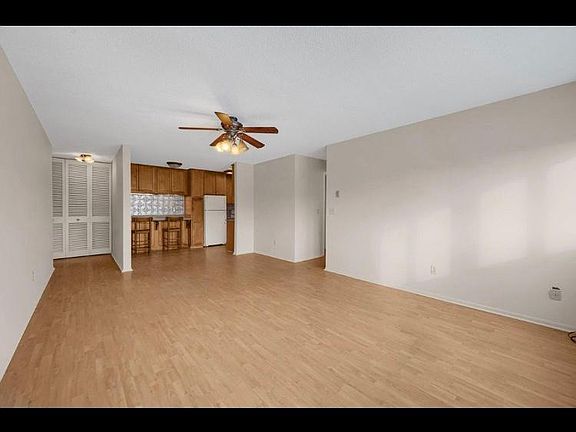 3rd image of 2616 Harriet Ave APT 314