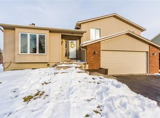 47 Springbrook Cir, Rochester, NY 14606