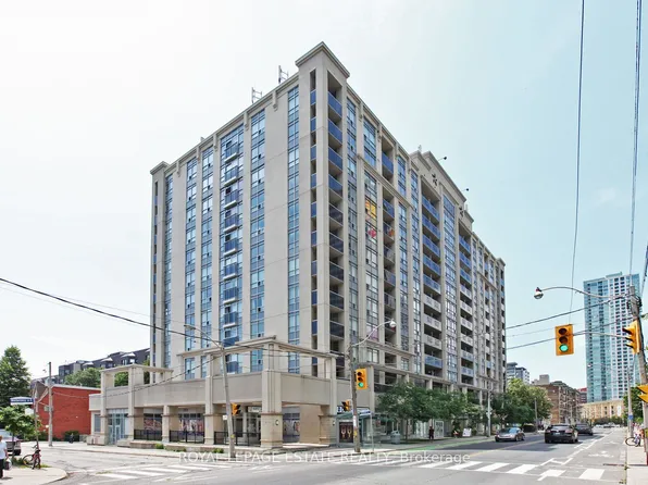 225 Wellesley St E #512, Toronto, ON M4X 1X8
