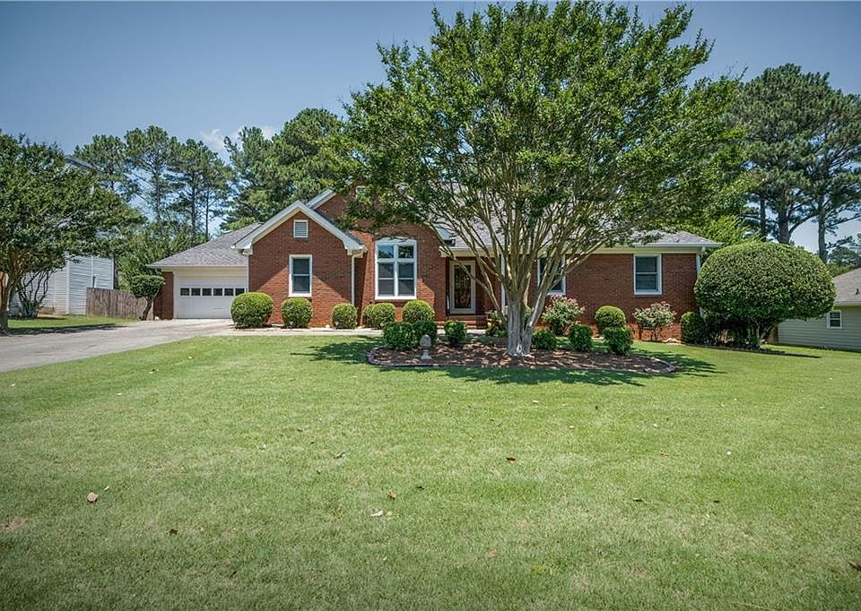 1st image of 3484 Honeycomb Dr SE