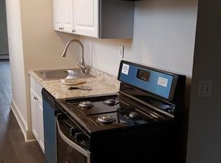 82 Pleasant St APT 2, Lowell, MA 01852