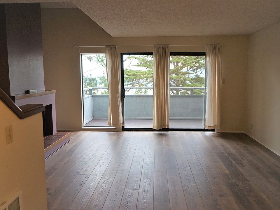 1st image of 390 Innisfree Dr
