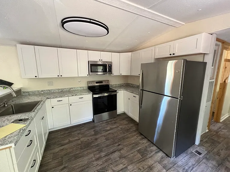 124 Liles Ct #9-106 — Photo 6