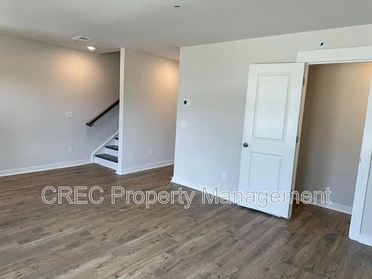 596 Scholar Way — Photo 6