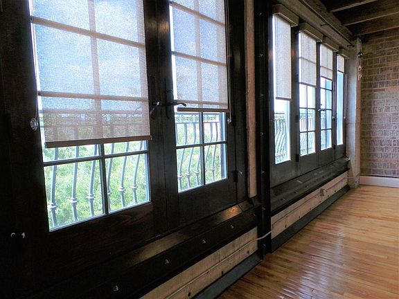 3rd image of 217 Broad St