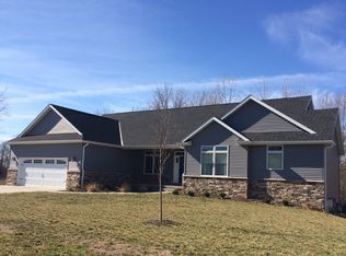 315 High Mdws, Sherman, IL 62684