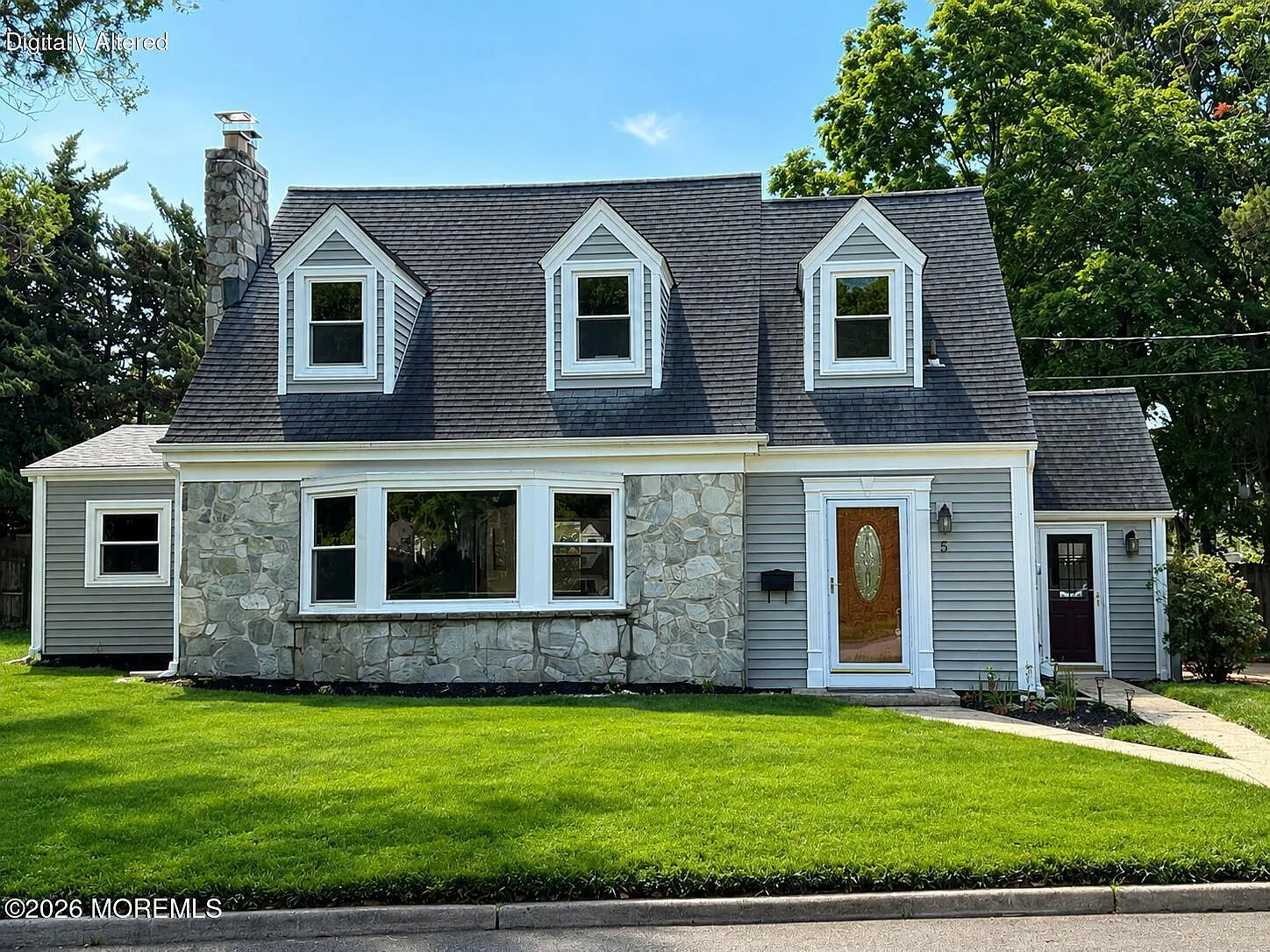3 bed, 1.5 bath, 1702 sqft, $3,900 — Photo 1
