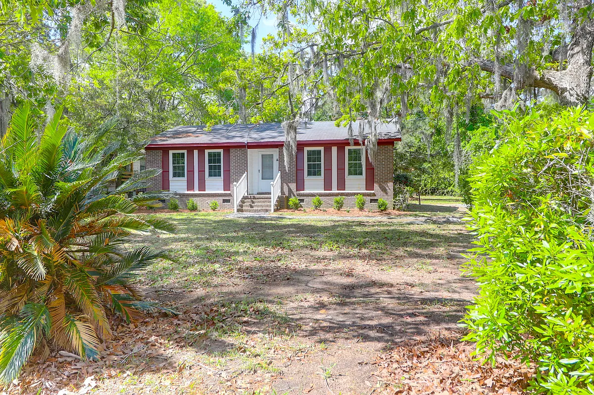 Building Photo - 1203 Happyland Blvd