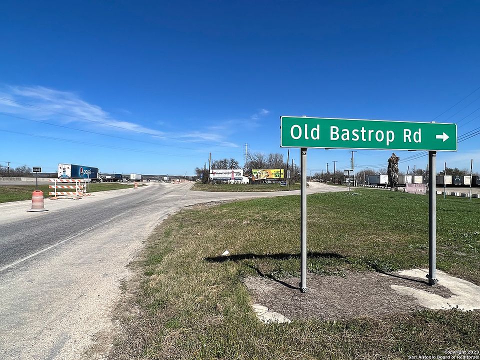 1st image of 7930 N Interstate 35