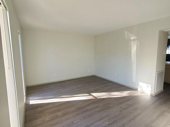 2nd image of 1342 Winding Brook Cir #126
