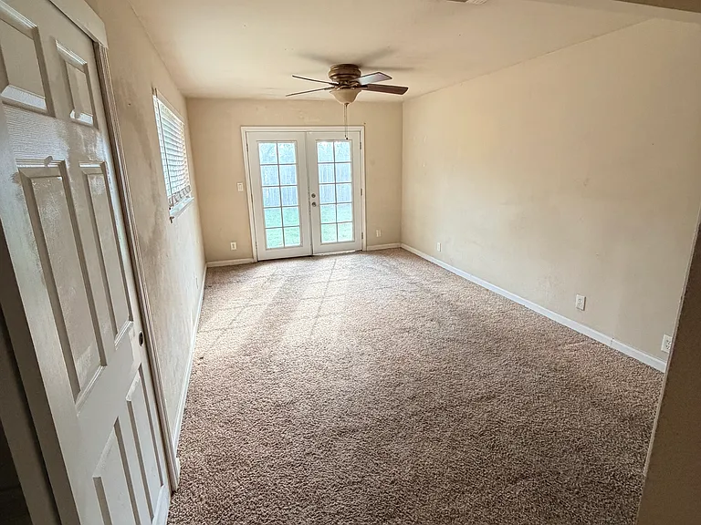 2071 Van Nuys Way — Photo 6