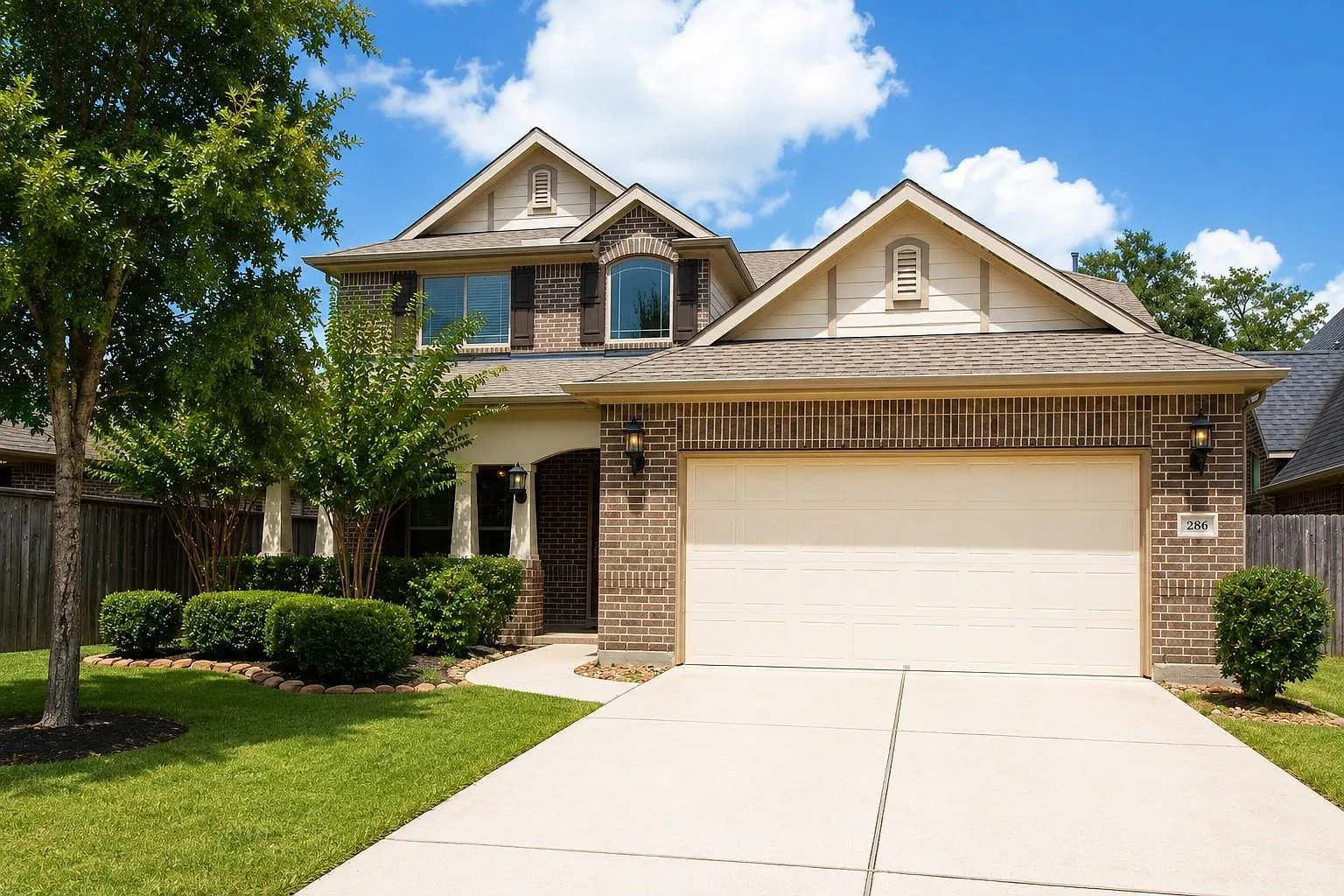 4 bed, 3.5 bath, 2676 sqft, $3,325 — Photo 1