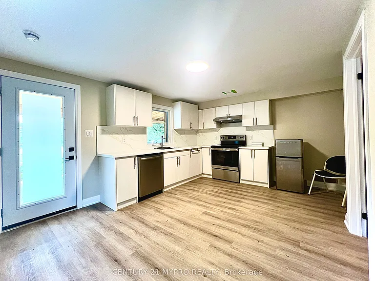 2525 Vivian Rd #2 — Photo 2