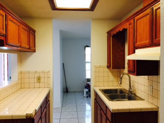 2nd image of 524 Guayava Ln