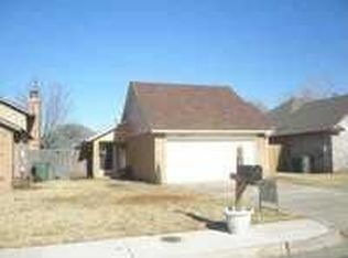 1921 Mark Rd, Edmond, OK 73003