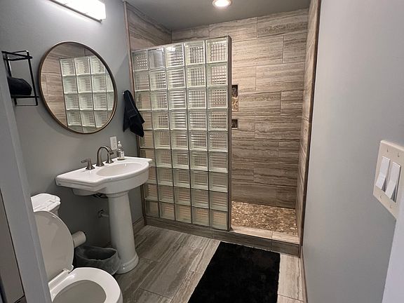 3rd image of 113 Mooney Cir #201