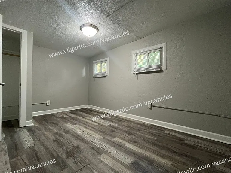 6065 E 6th Pl — Photo 18