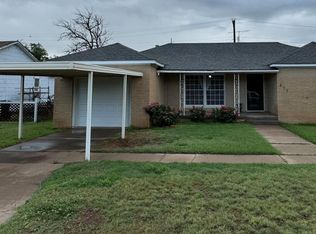 617 2nd, Lockney, TX 79241