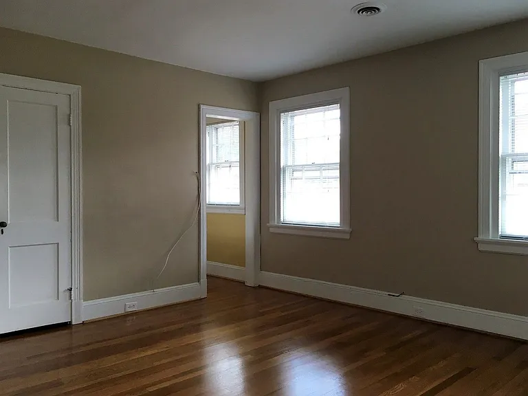 4406 Augusta Ave — Photo 8