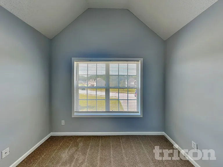 420 Denali Ct — Photo 12
