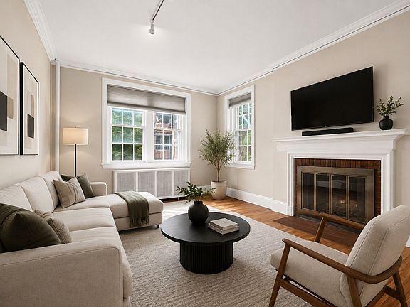 4th image of 205 Mount Auburn St APT 1D
