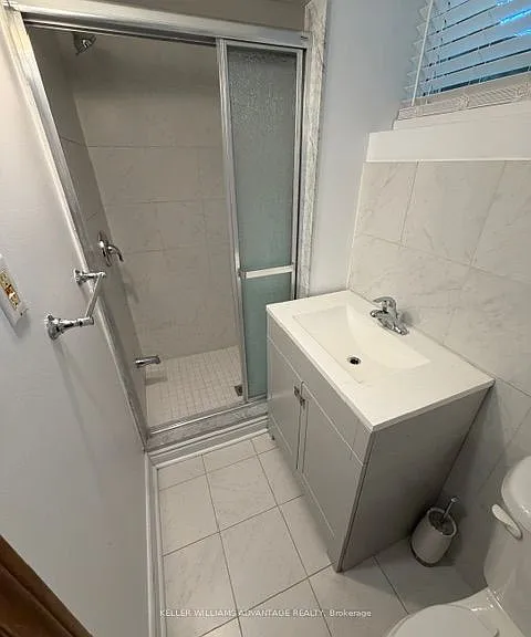 20 Bush Dr #LOWER — Photo 13