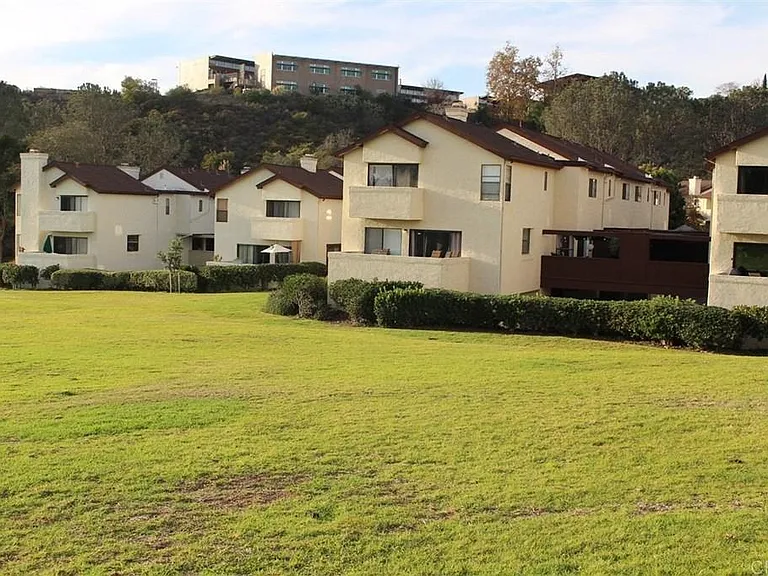 6665 Canyon Rim Row #220 — Photo 8