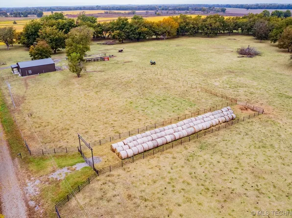 690 Road, Wagoner, OK 74467