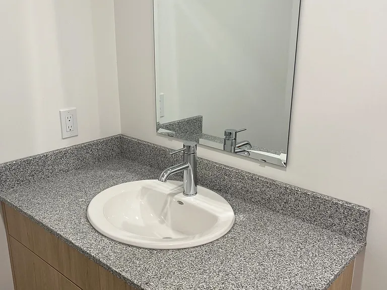 191 Elmira Rd S #104C — Photo 21