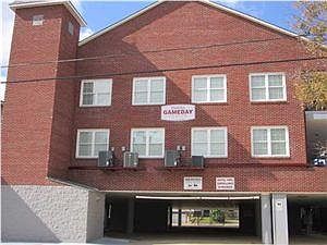 1st image of 612 13th Ave