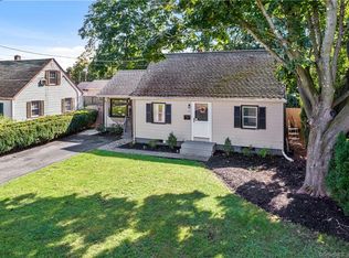 27 Sorries Ct, Meriden, CT 06451