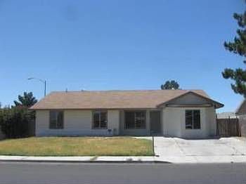 1st image of 4925 Ballantine Dr