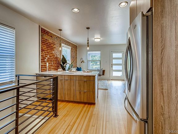 5th image of 4140 N Lowell Blvd