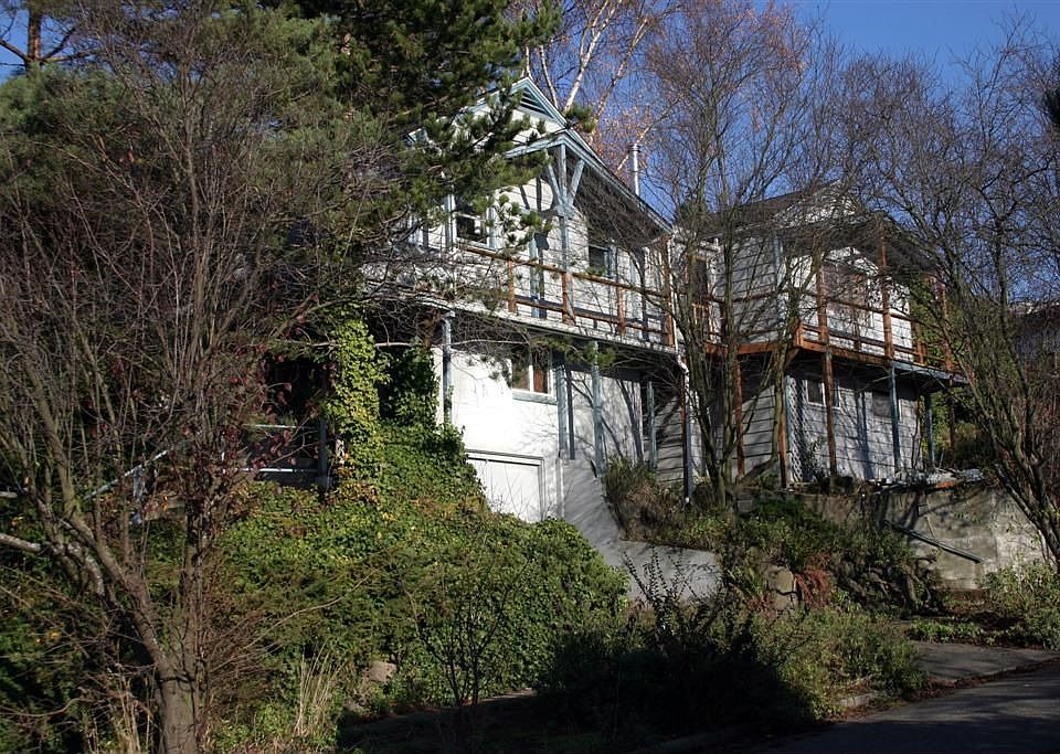 2nd image of 4404 2nd Ave NW