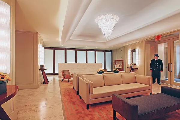 Rented by Corcoran | media 21