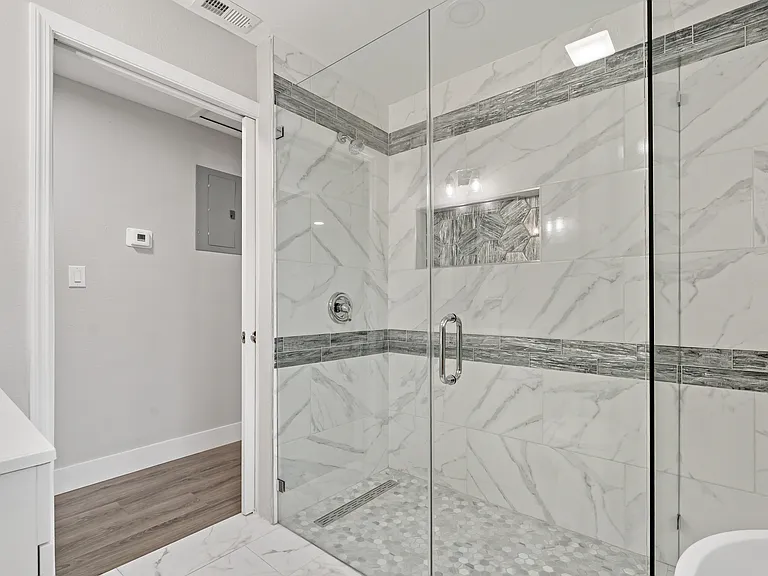 3810 S Randall St #B — Photo 38