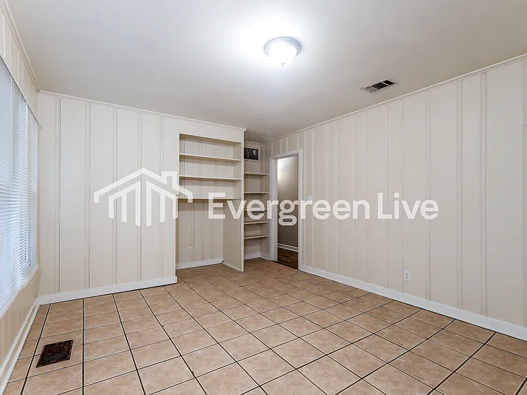 5574 Hartsdale Dr — Photo 11