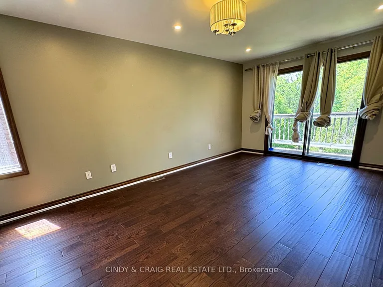 1426 Highbush Trl — Photo 14