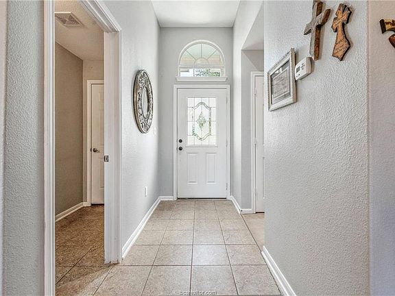 3rd image of 5104 Sagewood Dr