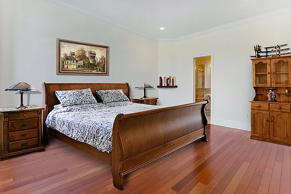 Rented by Twyford Real Estate | media 27