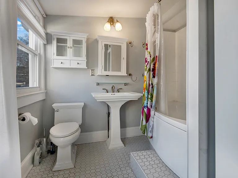 1226 Rhode Island Ave NE — Photo 24