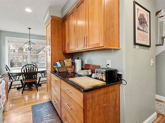 4th image of 123 Carrington Ln #123