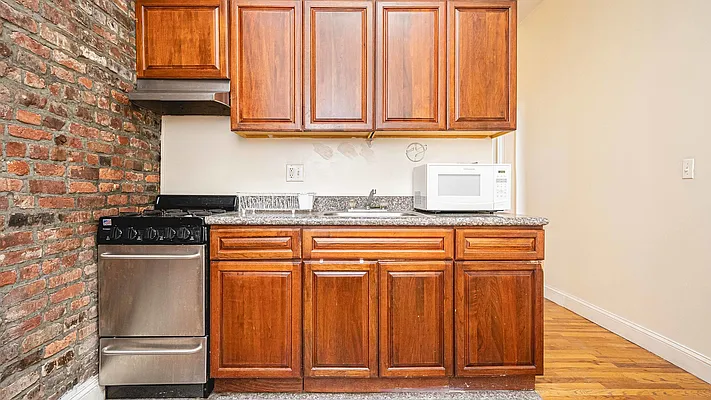 Rented by Nooklyn NYC LLC | media 6