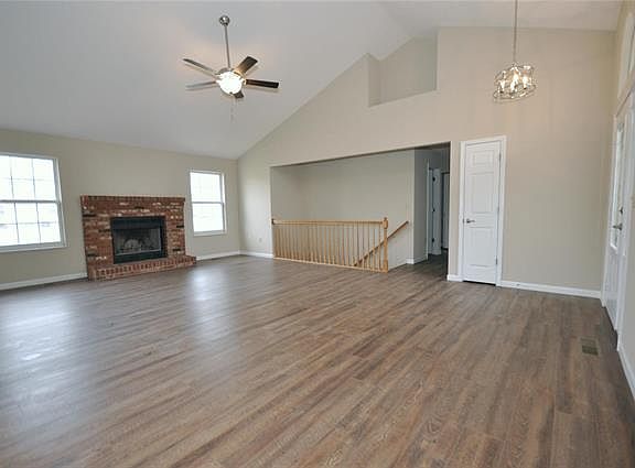 4th image of 7400 Stonebridge Golf Dr