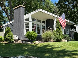129 Oak St, Geneva, IL 60134